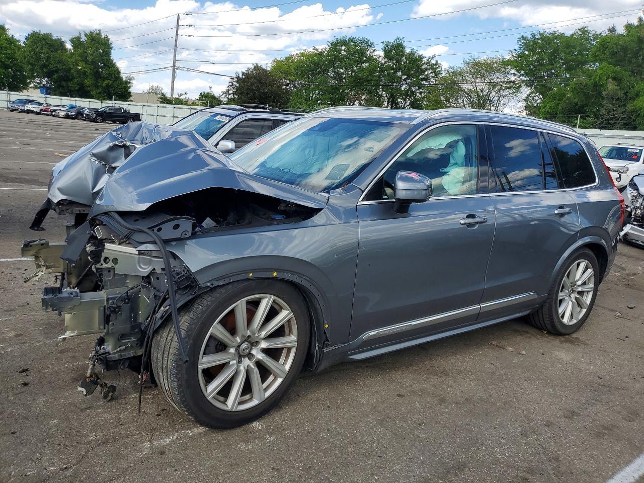 2016 VOLVO XC90