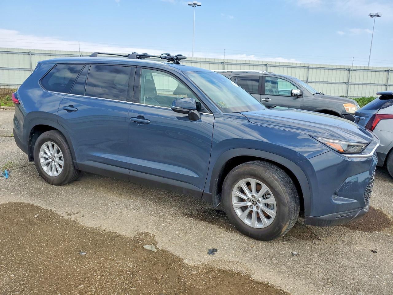 2024 TOYOTA HIGHLANDER
