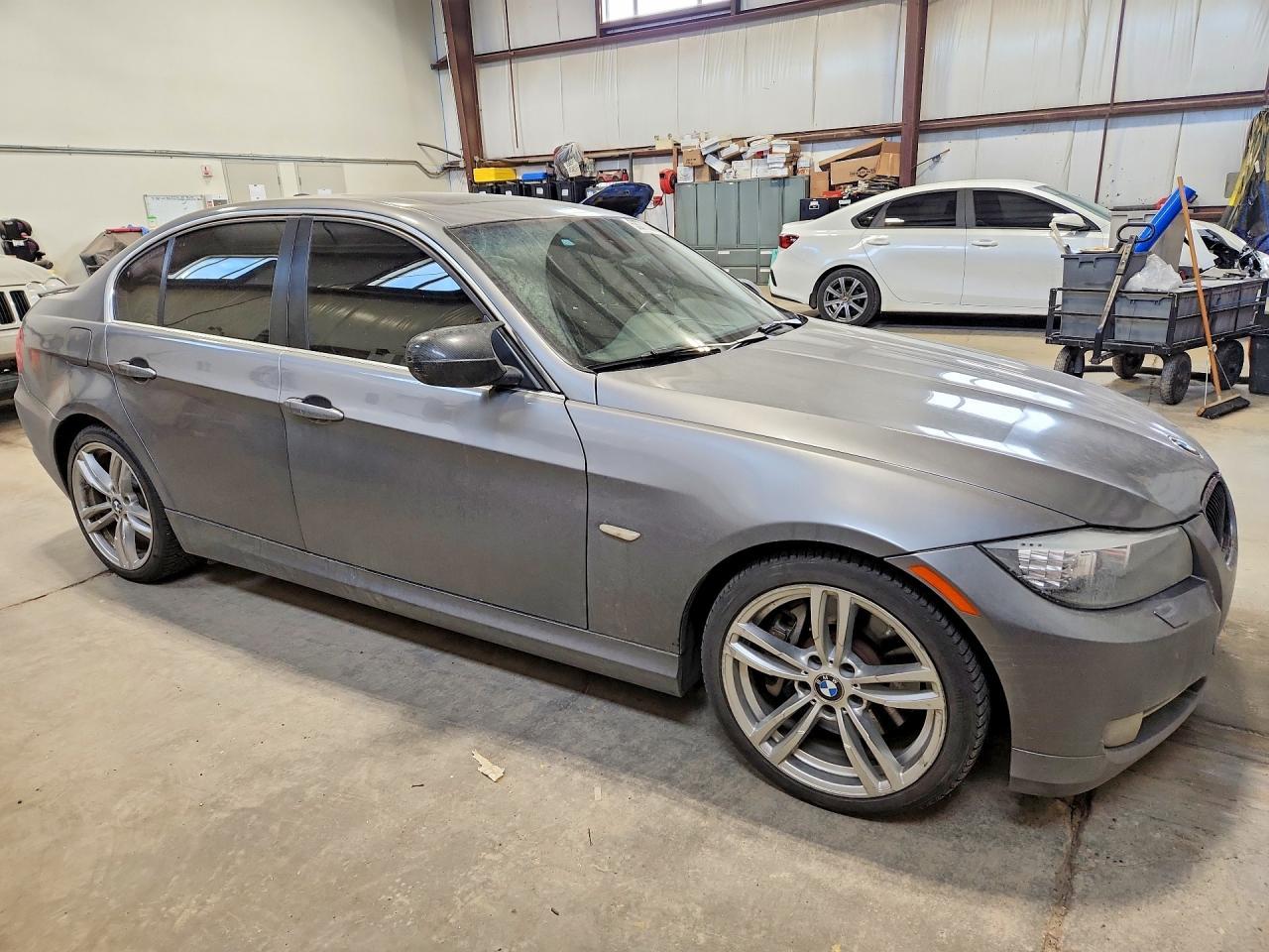 2011 BMW 3 SERIES