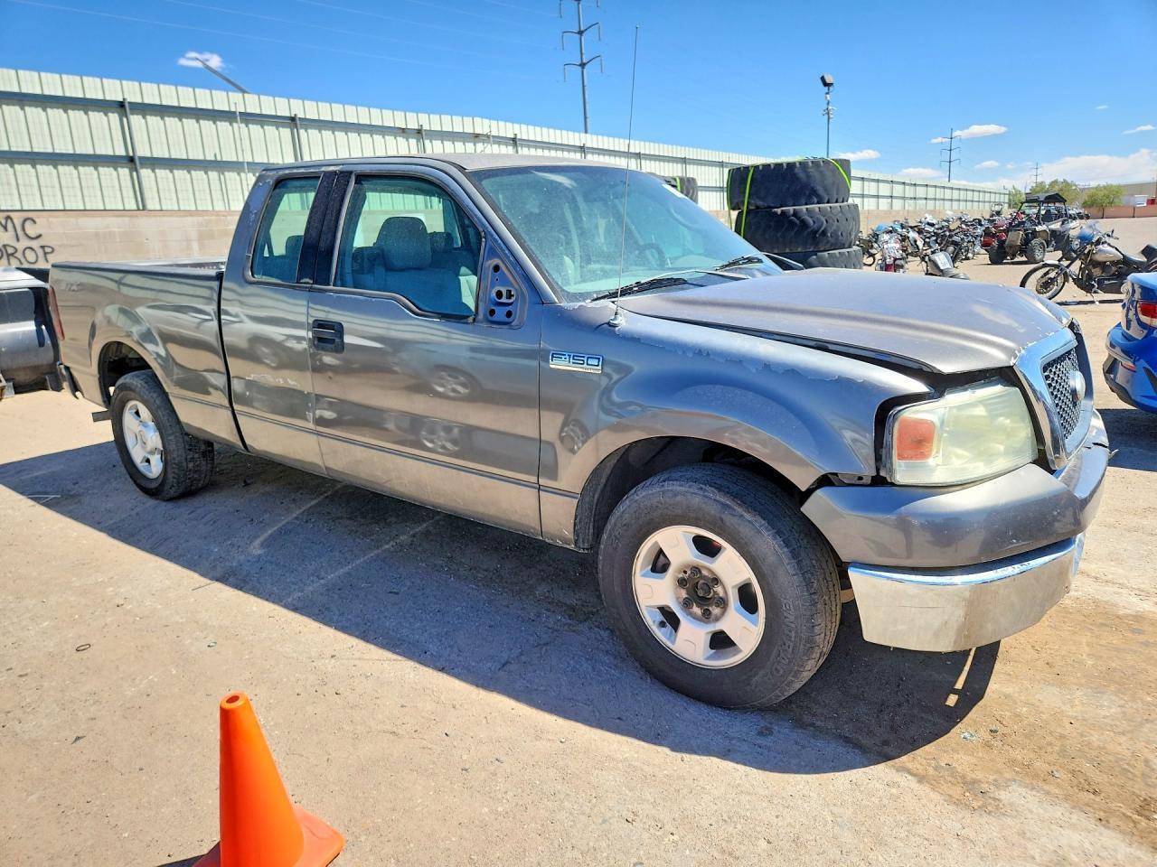 2004 FORD F-150 Lightning