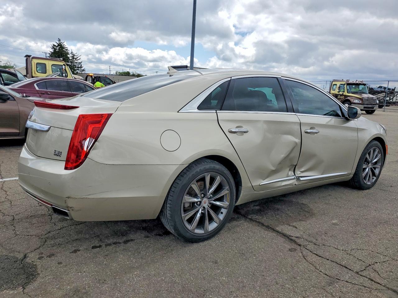 2013 CADILLAC XTS