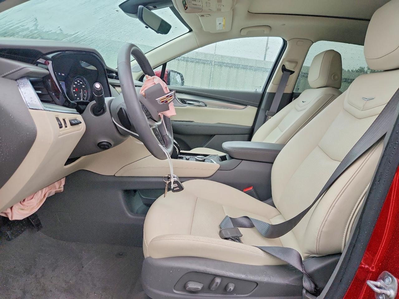 2025 CADILLAC XT5