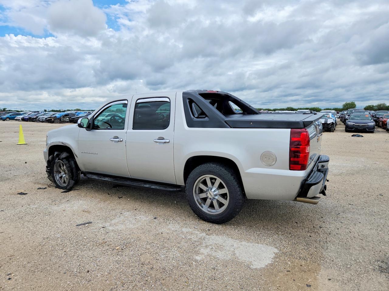 2010 CHEVROLET Avalanche