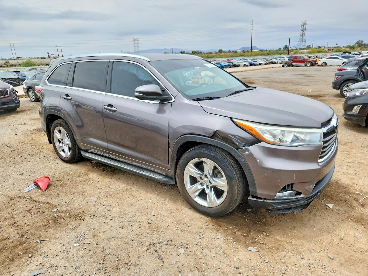 2015 TOYOTA HIGHLANDER