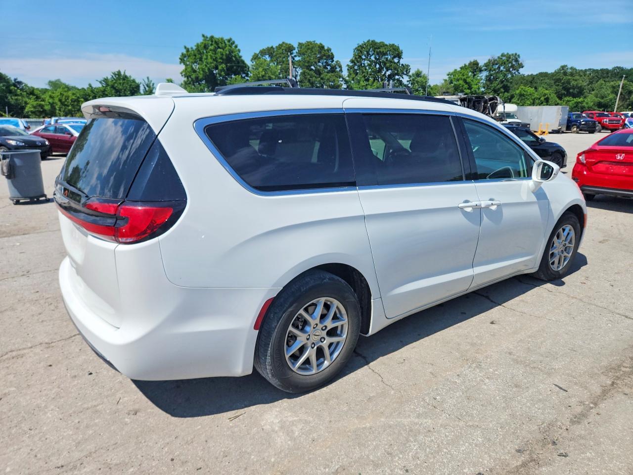 2022 CHRYSLER Pacifica