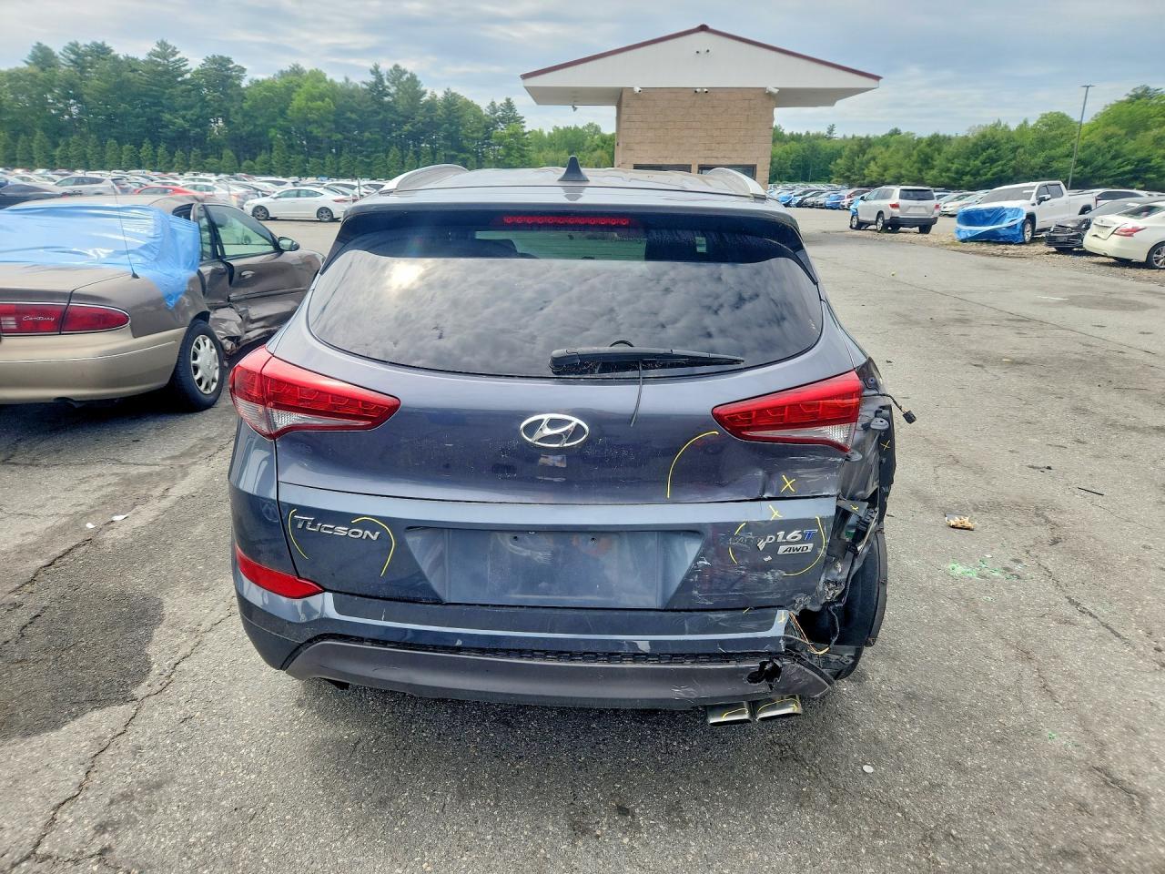 2016 HYUNDAI TUCSON