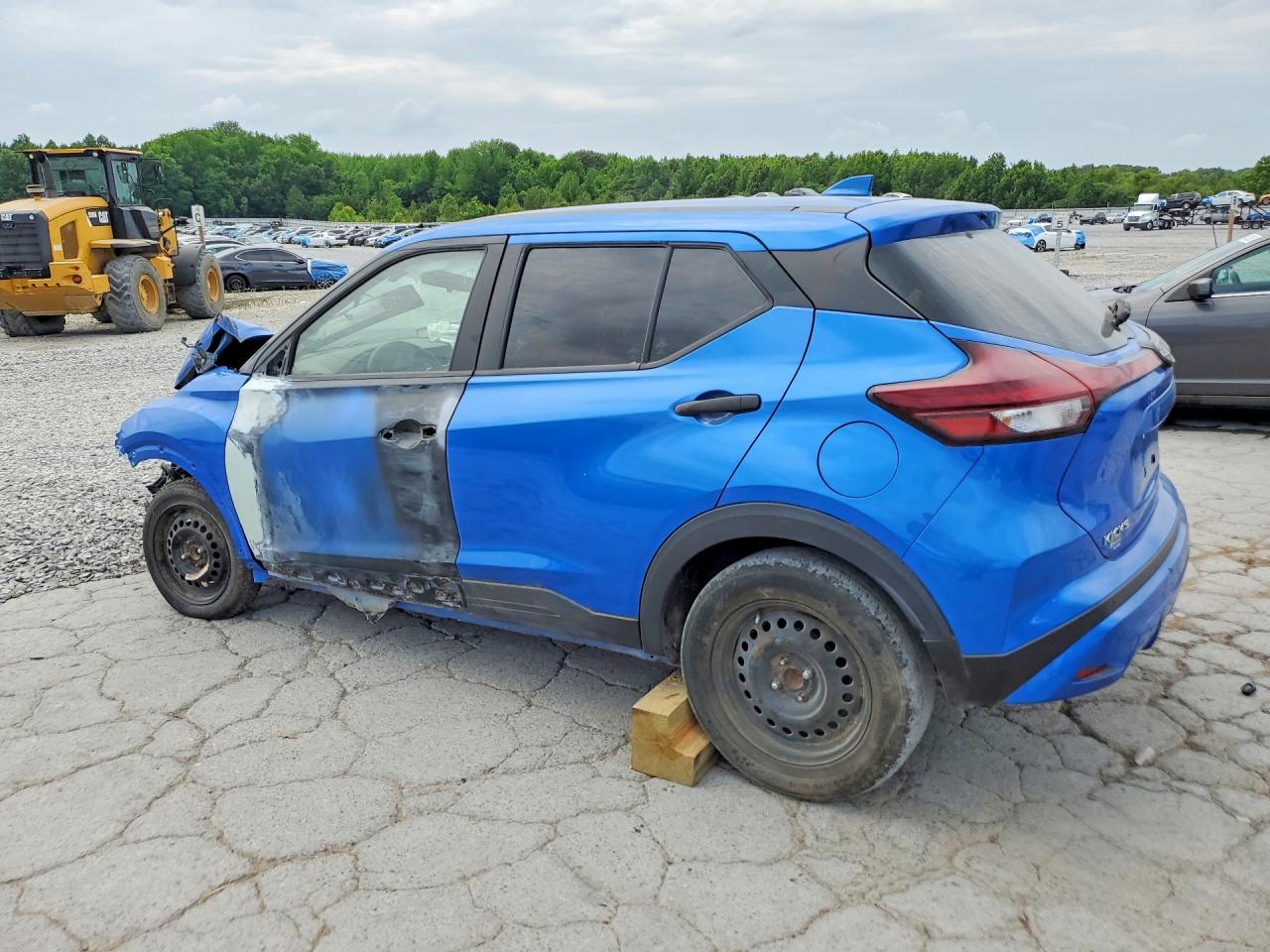 2022 NISSAN KICKS