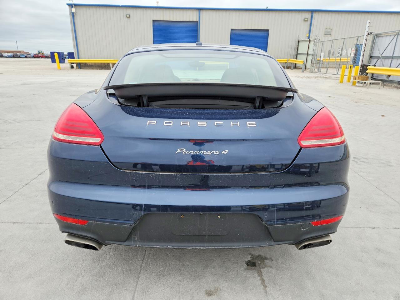 2014 PORSCHE Panamera