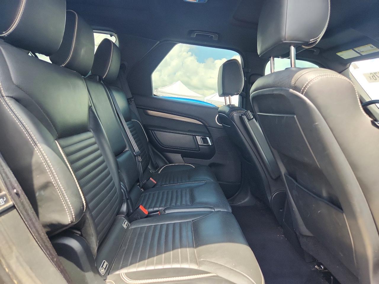 2017 LAND ROVER Discovery