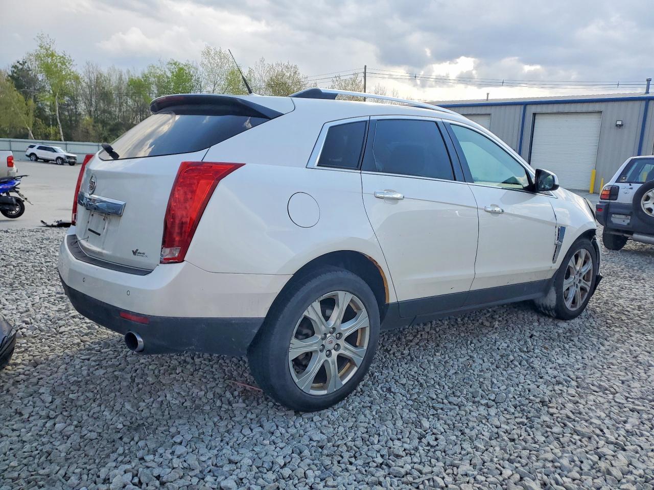 2011 CADILLAC SRX