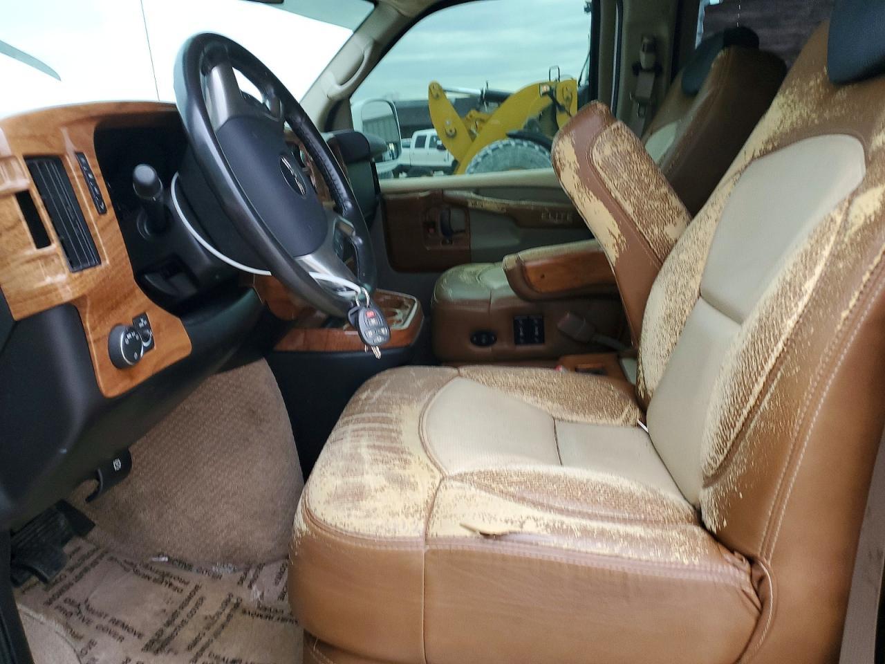 2014 GMC Savana