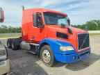 2015 VOLVO VNM