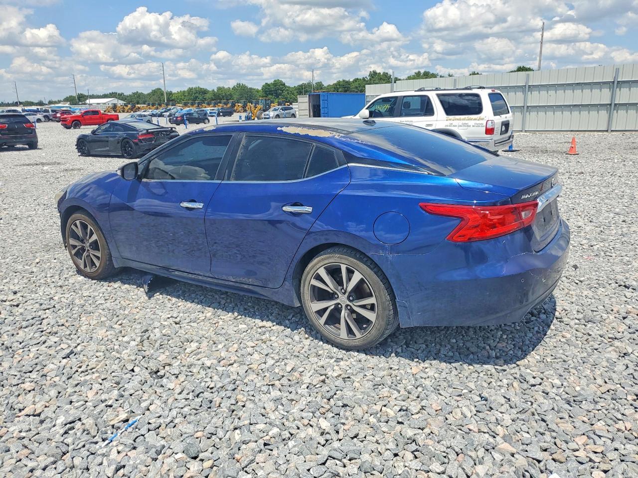 2016 NISSAN Maxima
