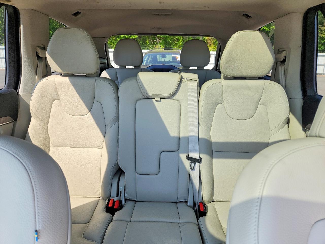 2024 VOLVO XC90