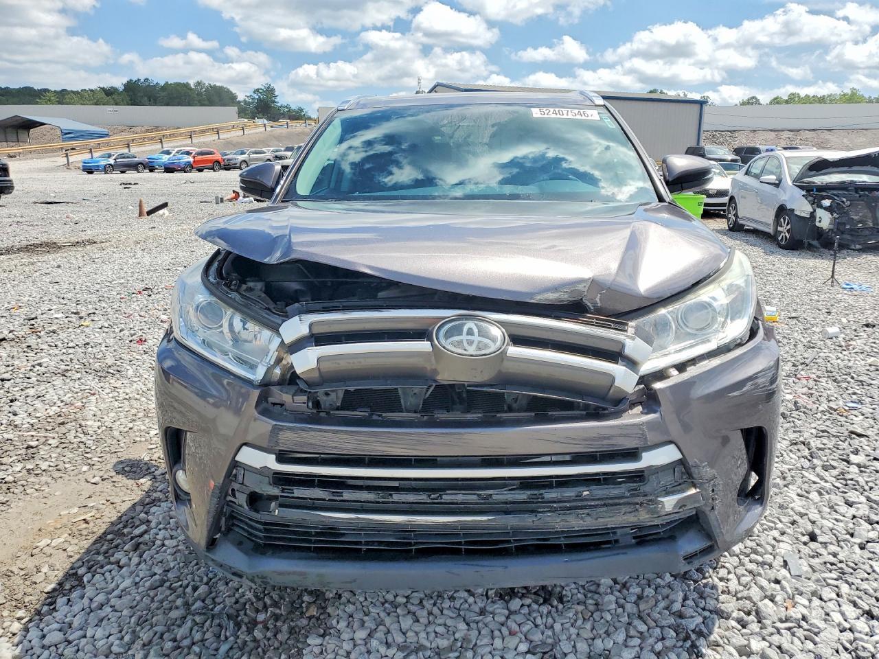 2019 TOYOTA HIGHLANDER