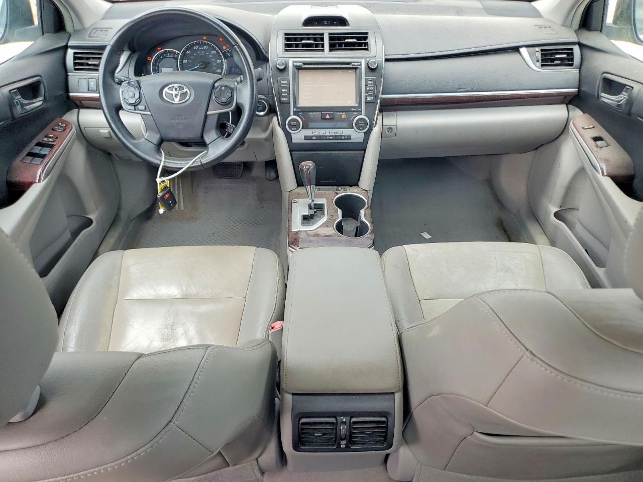 2014 TOYOTA CAMRY