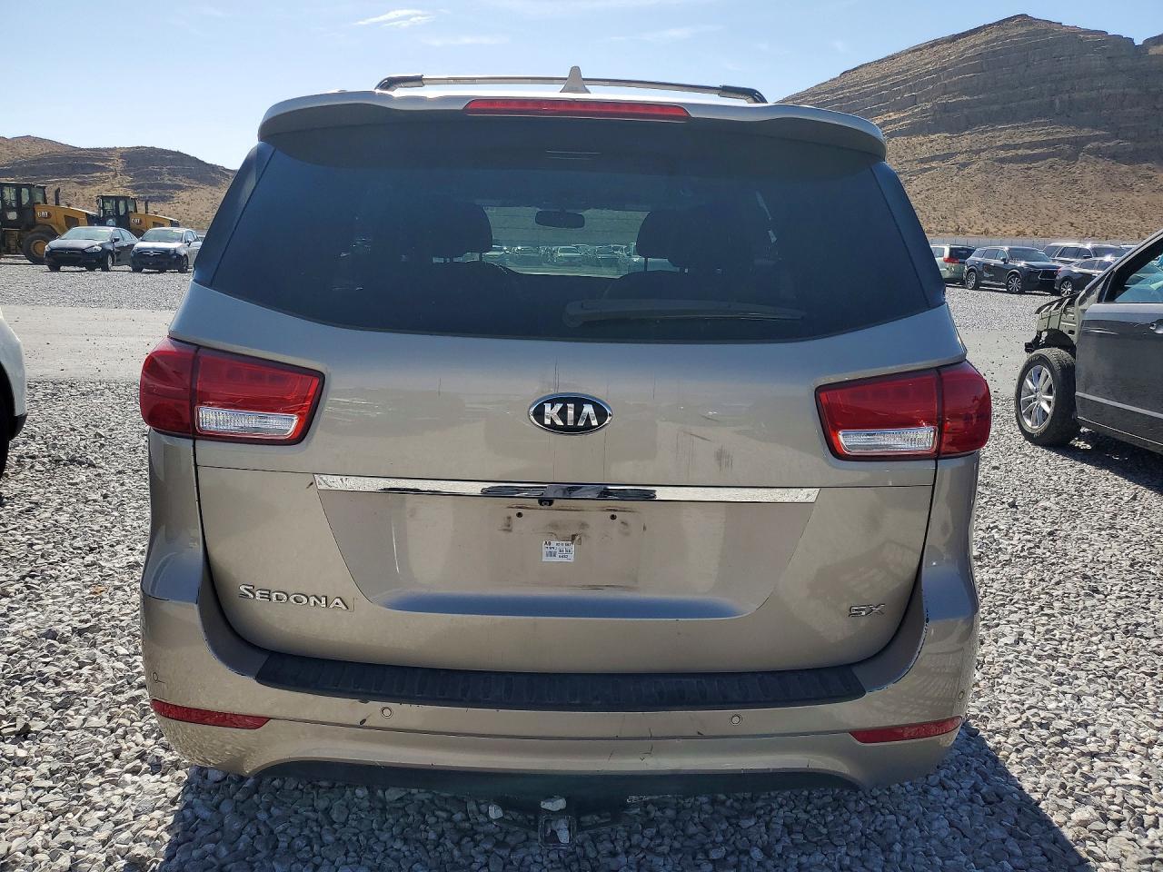 2015 KIA SEDONA
