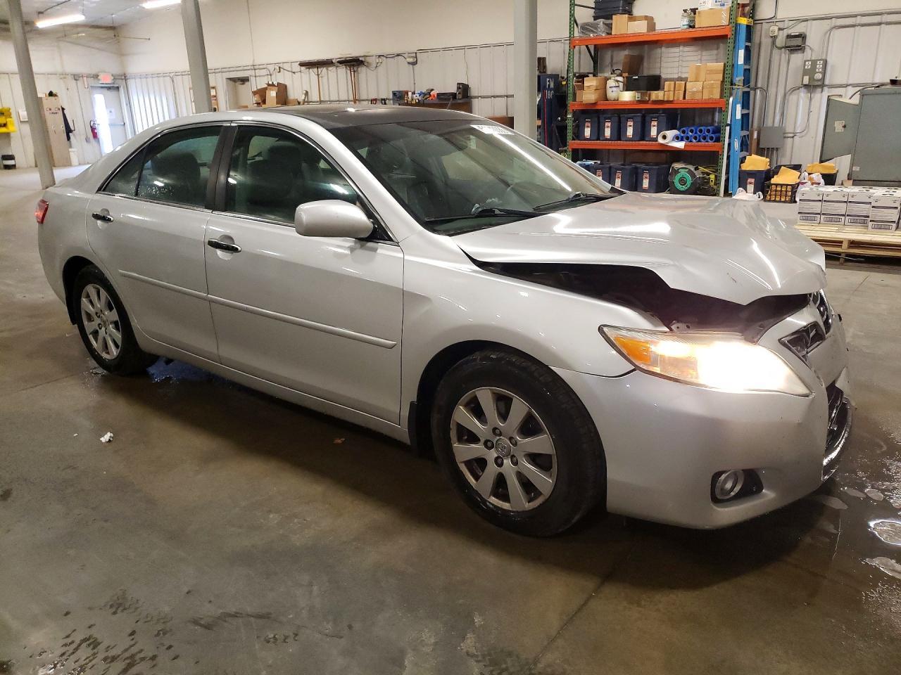 2011 TOYOTA CAMRY
