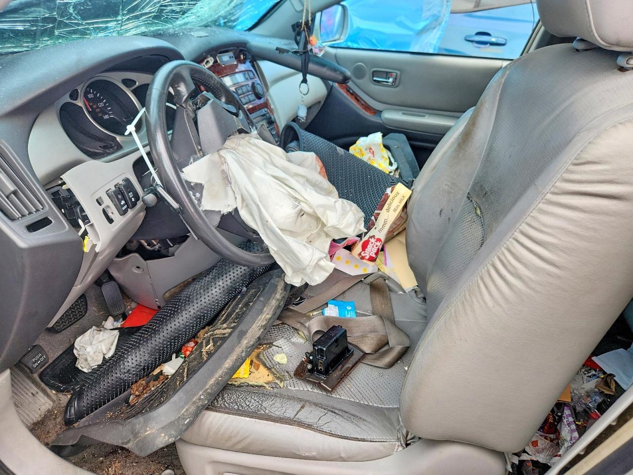 2006 TOYOTA HIGHLANDER