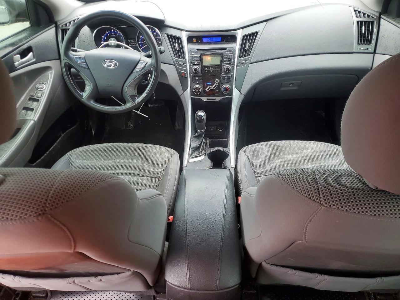 2011 HYUNDAI SONATA