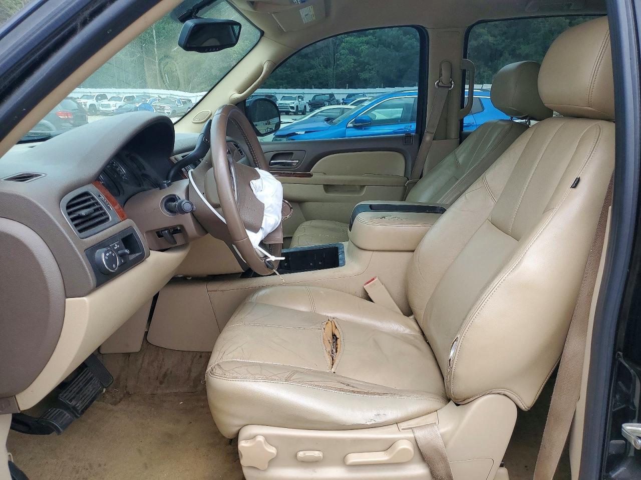 2011 CHEVROLET Suburban
