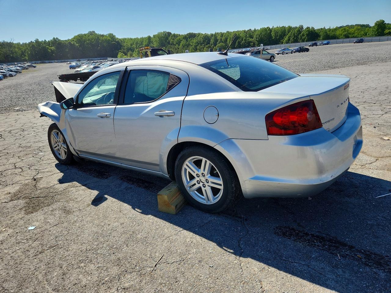 2012 DODGE Avenger
