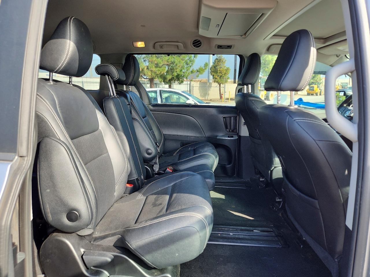 2018 TOYOTA SIENNA