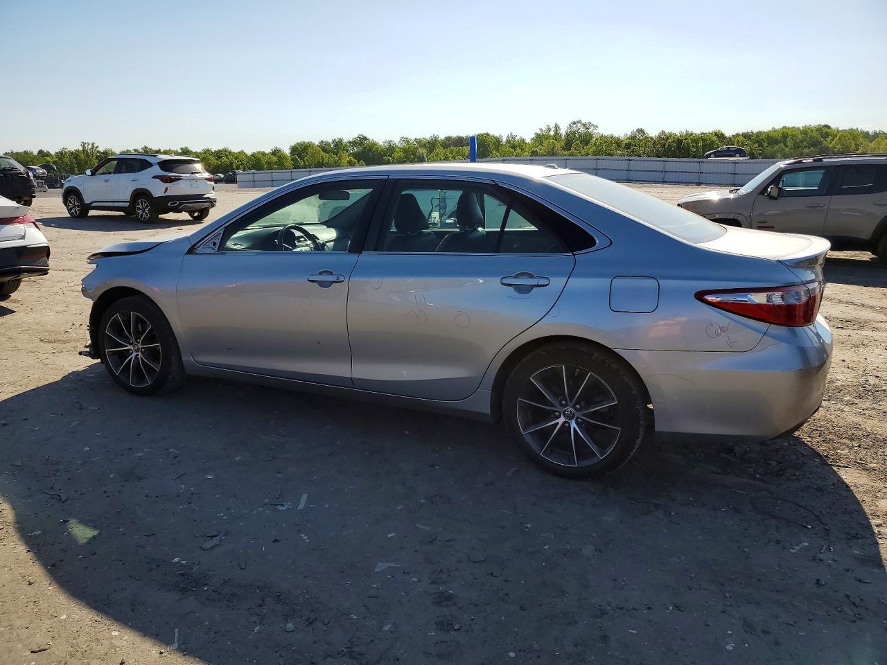 2015 TOYOTA CAMRY