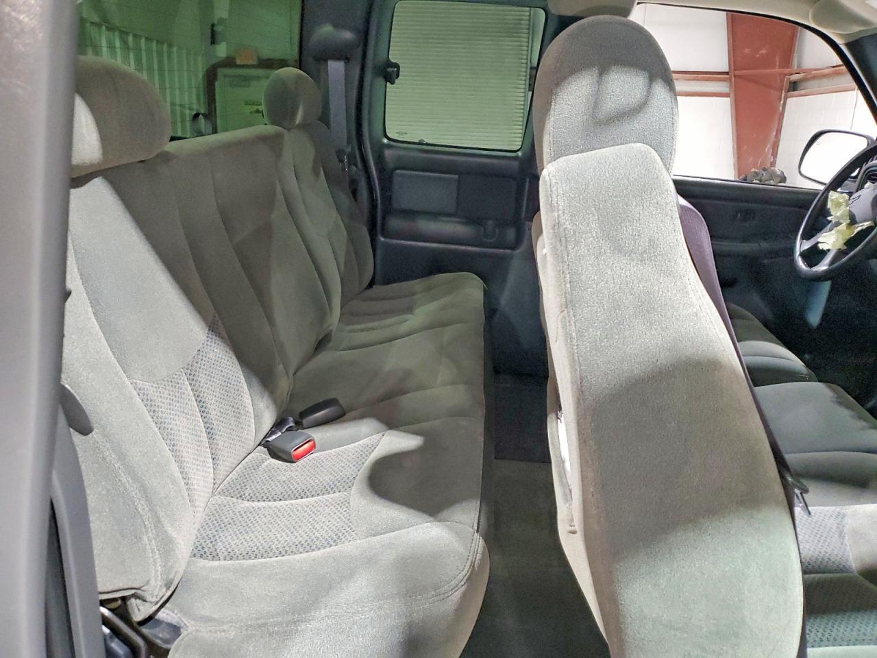 2004 CHEVROLET Silverado