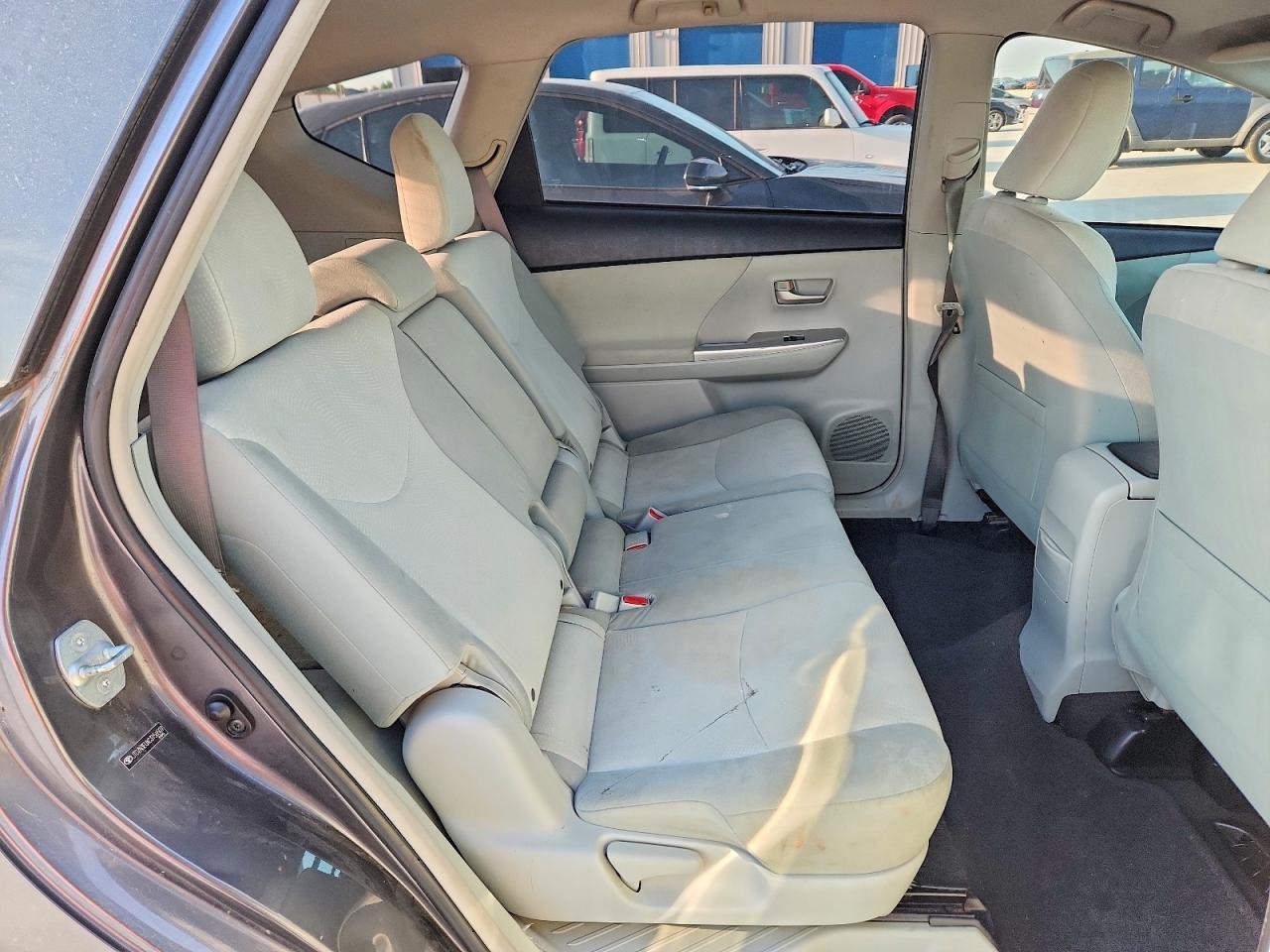 2012 TOYOTA PRIUS V