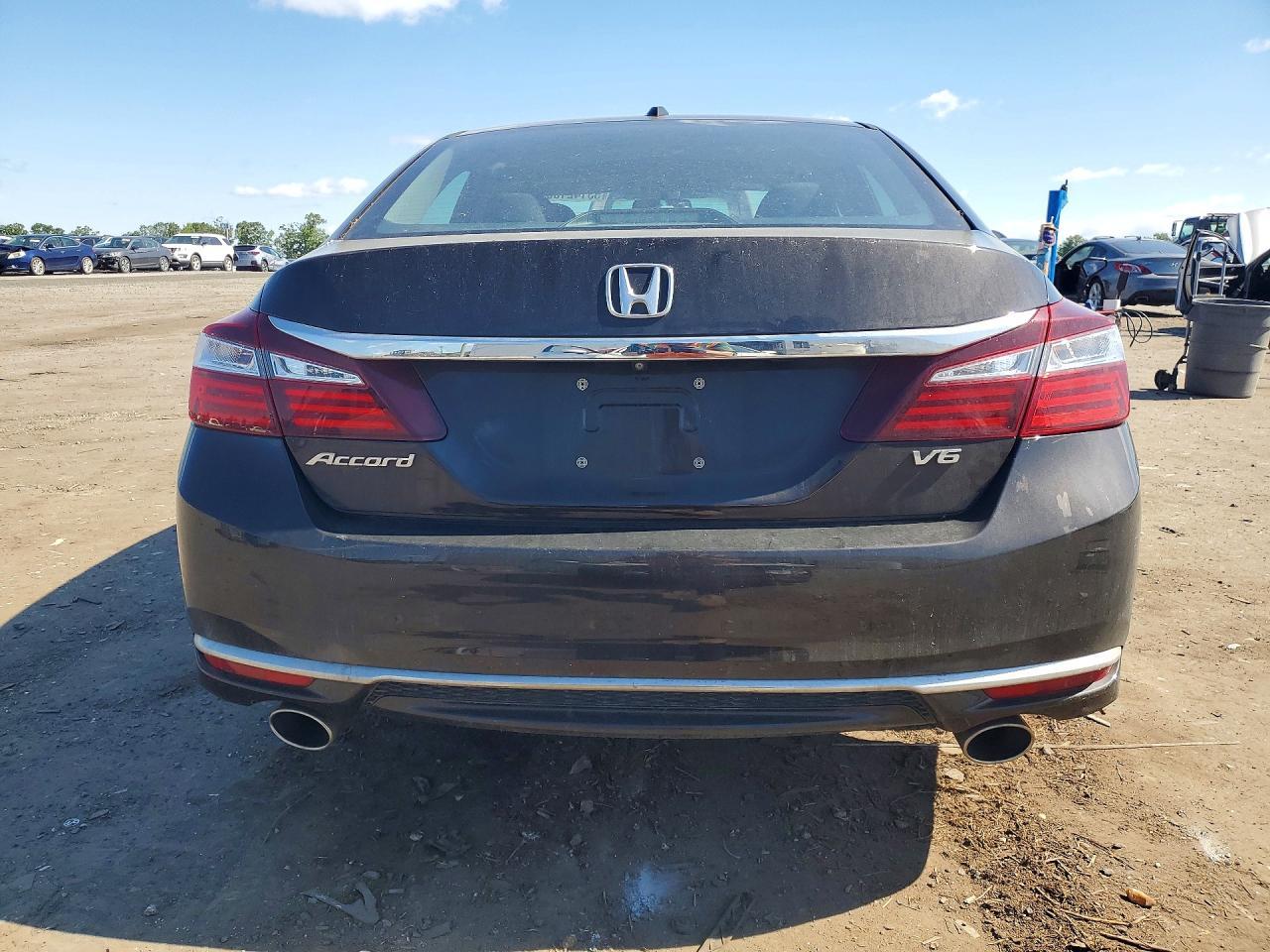 2017 HONDA ACCORD