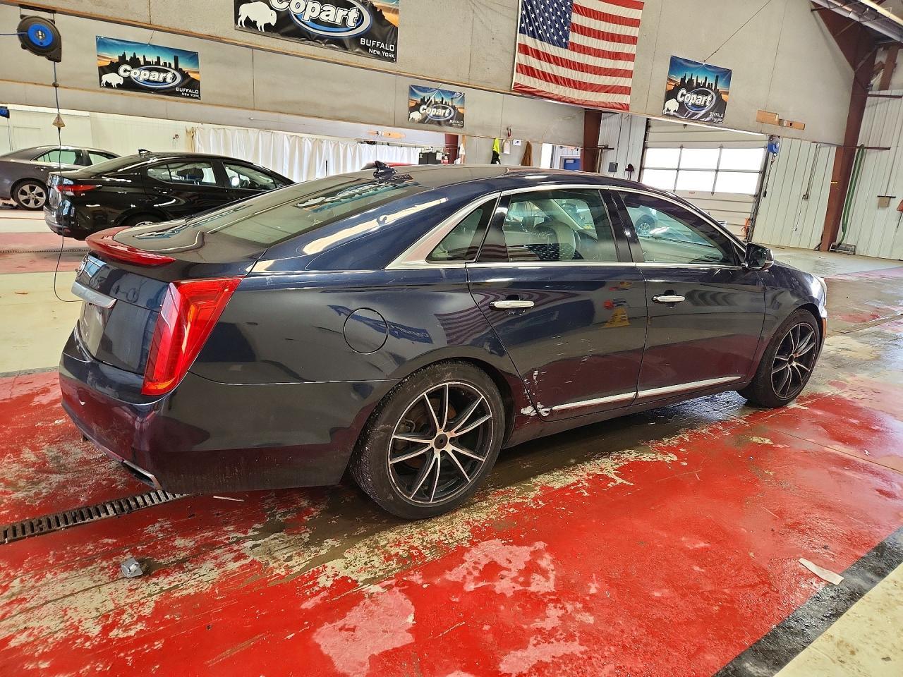2013 CADILLAC XTS
