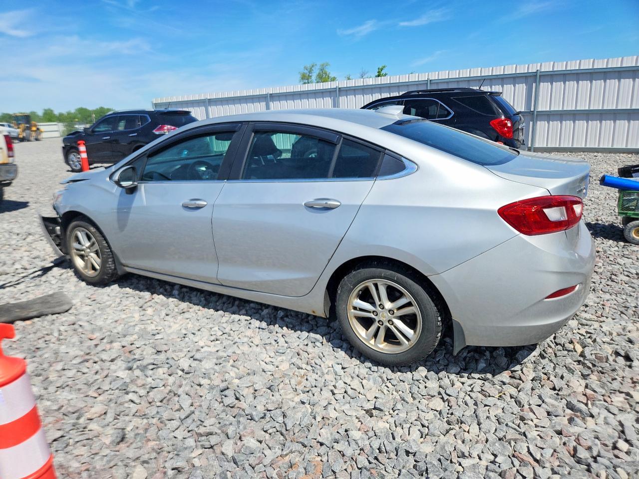 2017 CHEVROLET CRUZE