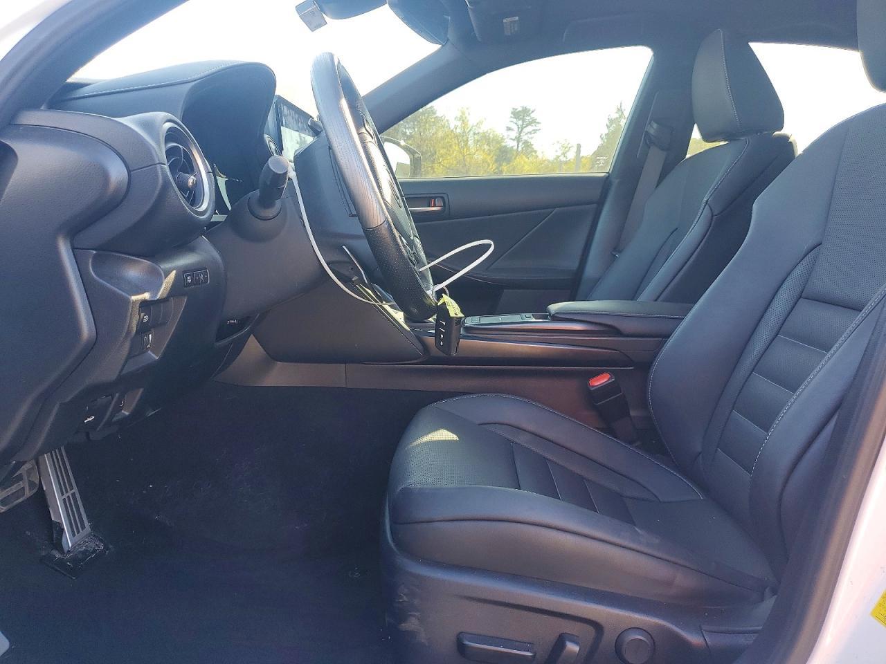 2021 LEXUS IS 350