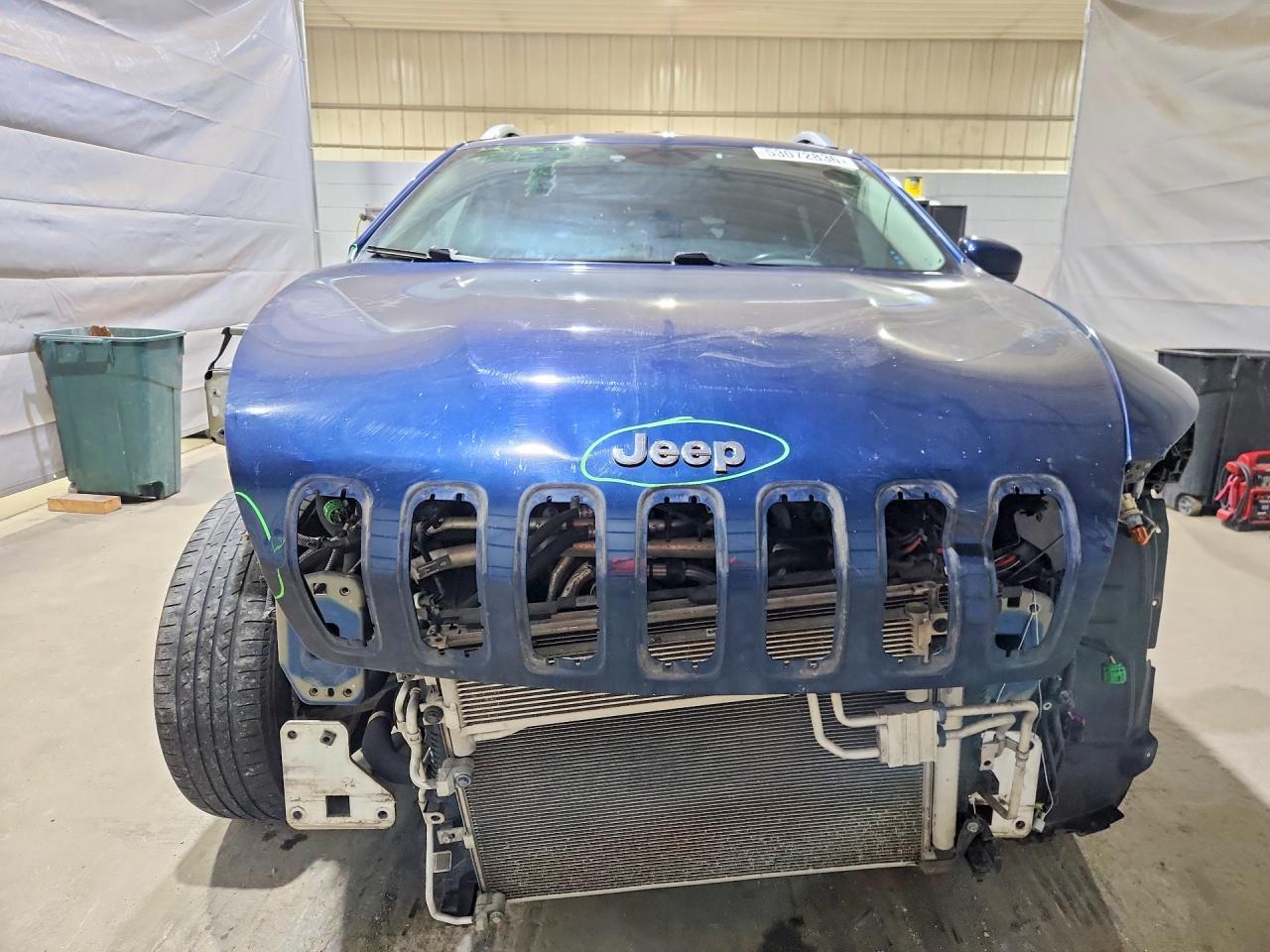 2018 JEEP CHEROKEE