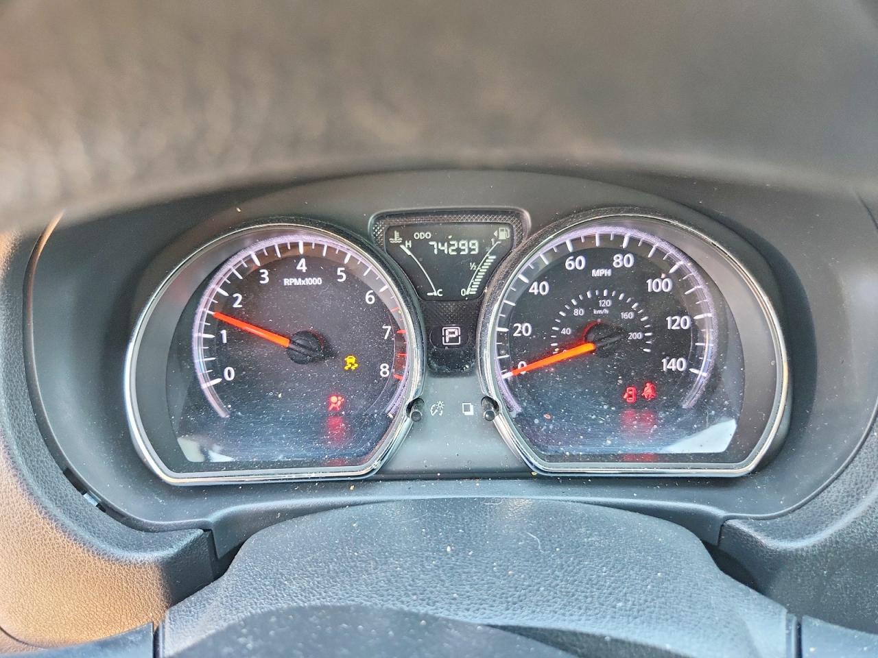 2016 NISSAN VERSA