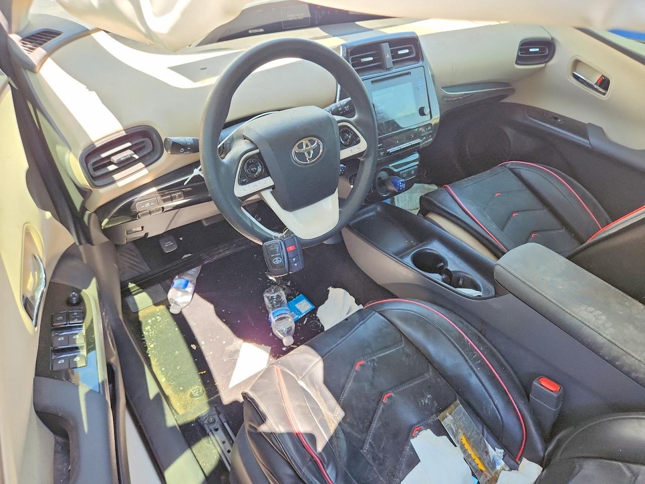 2017 TOYOTA PRIUS
