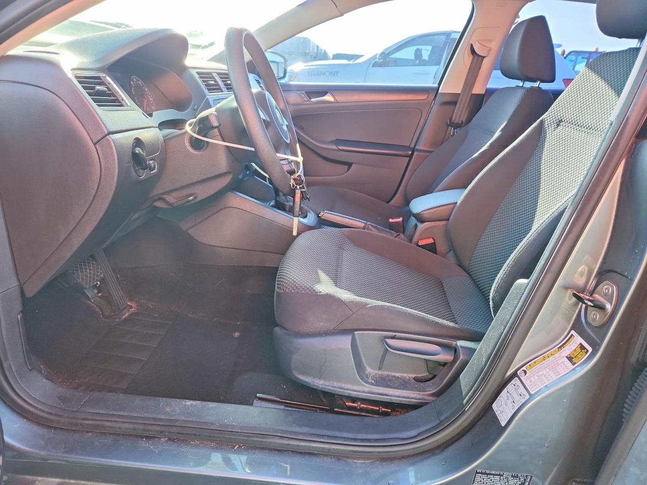 2014 VOLKSWAGEN JETTA