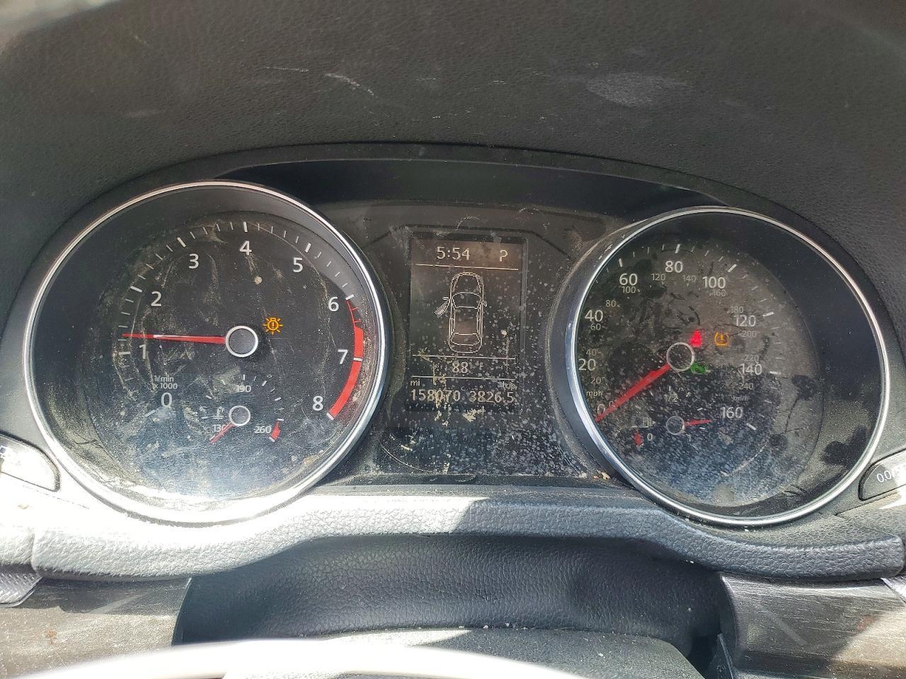 2016 VOLKSWAGEN Passat