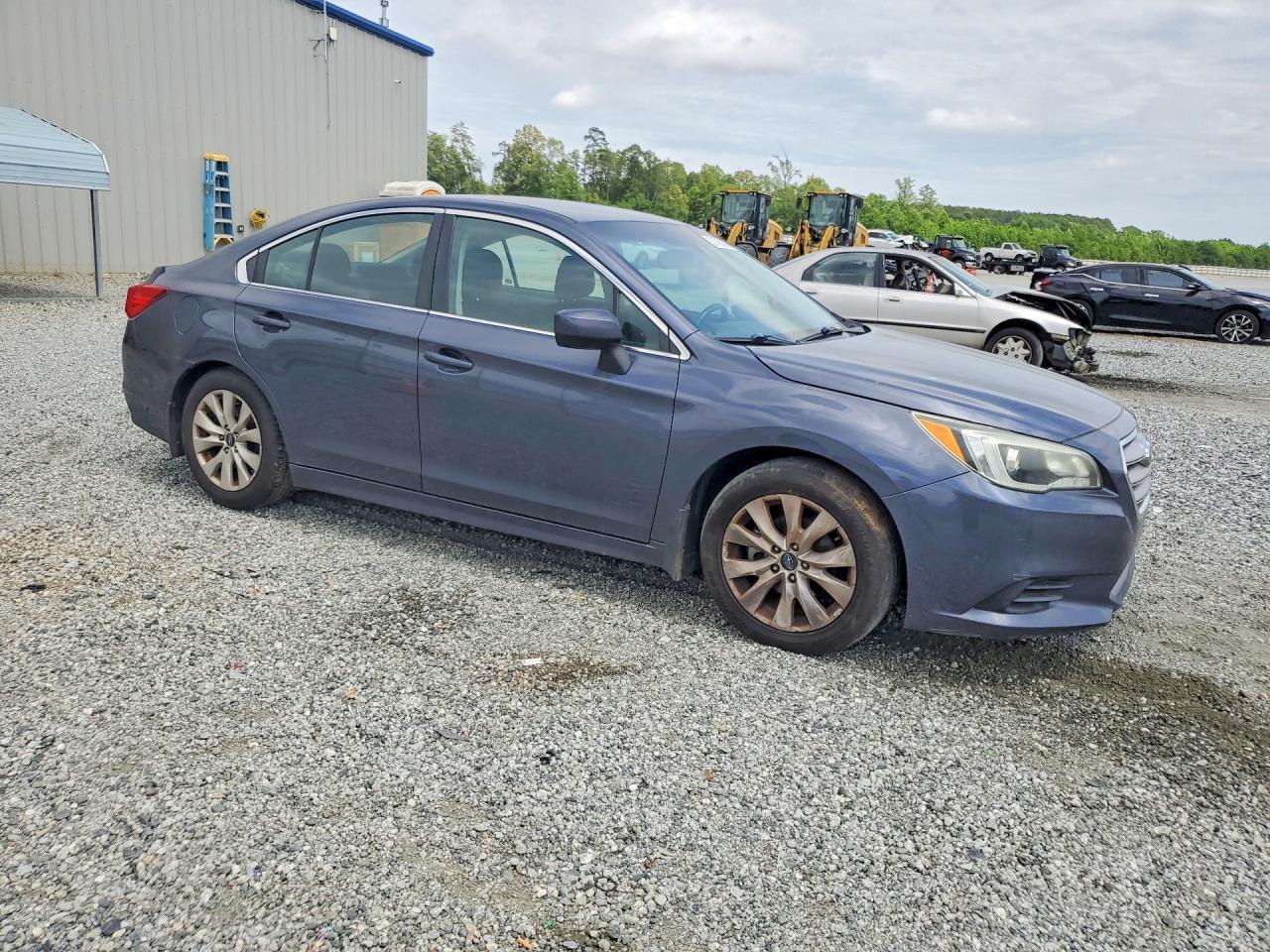 2015 SUBARU Legacy