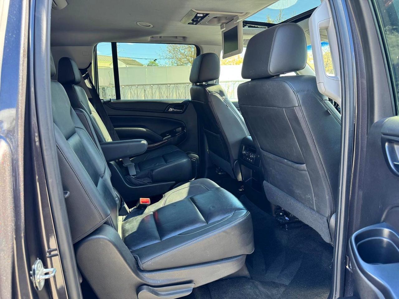 2017 CHEVROLET Suburban