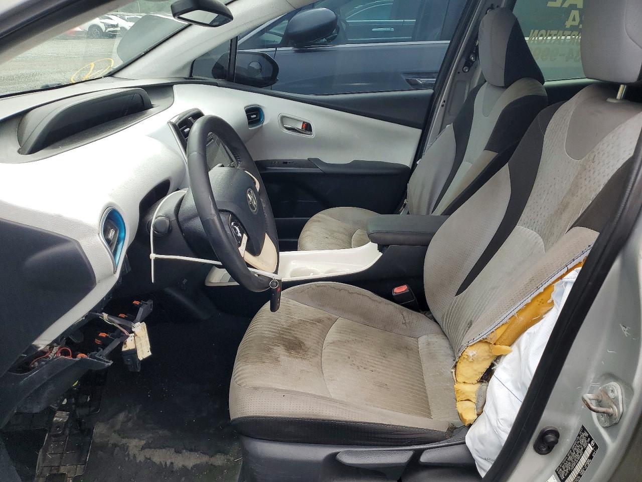 2017 TOYOTA PRIUS