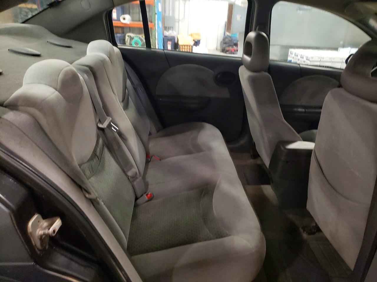 2004 SATURN Ion