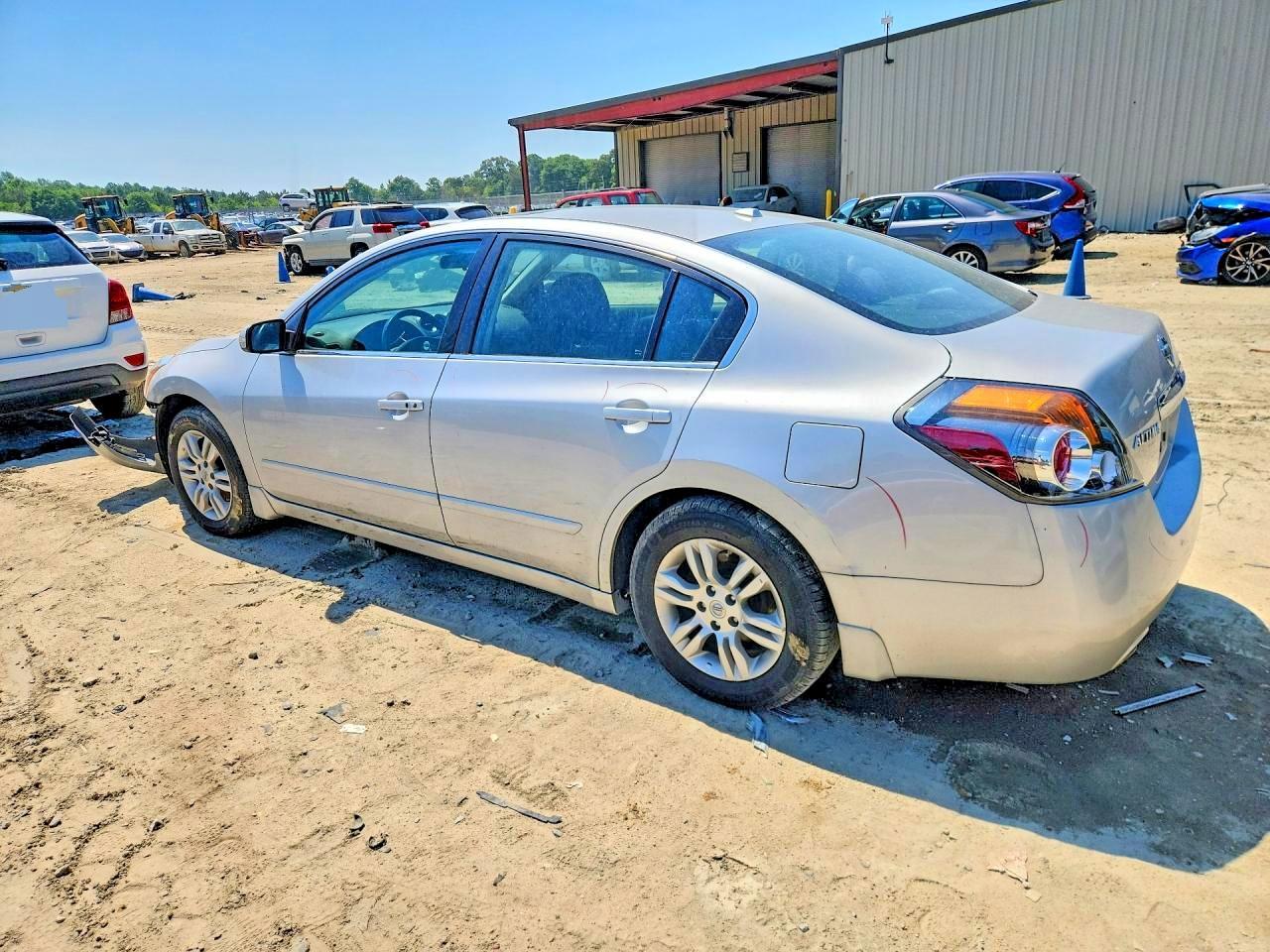 2011 NISSAN ALTIMA