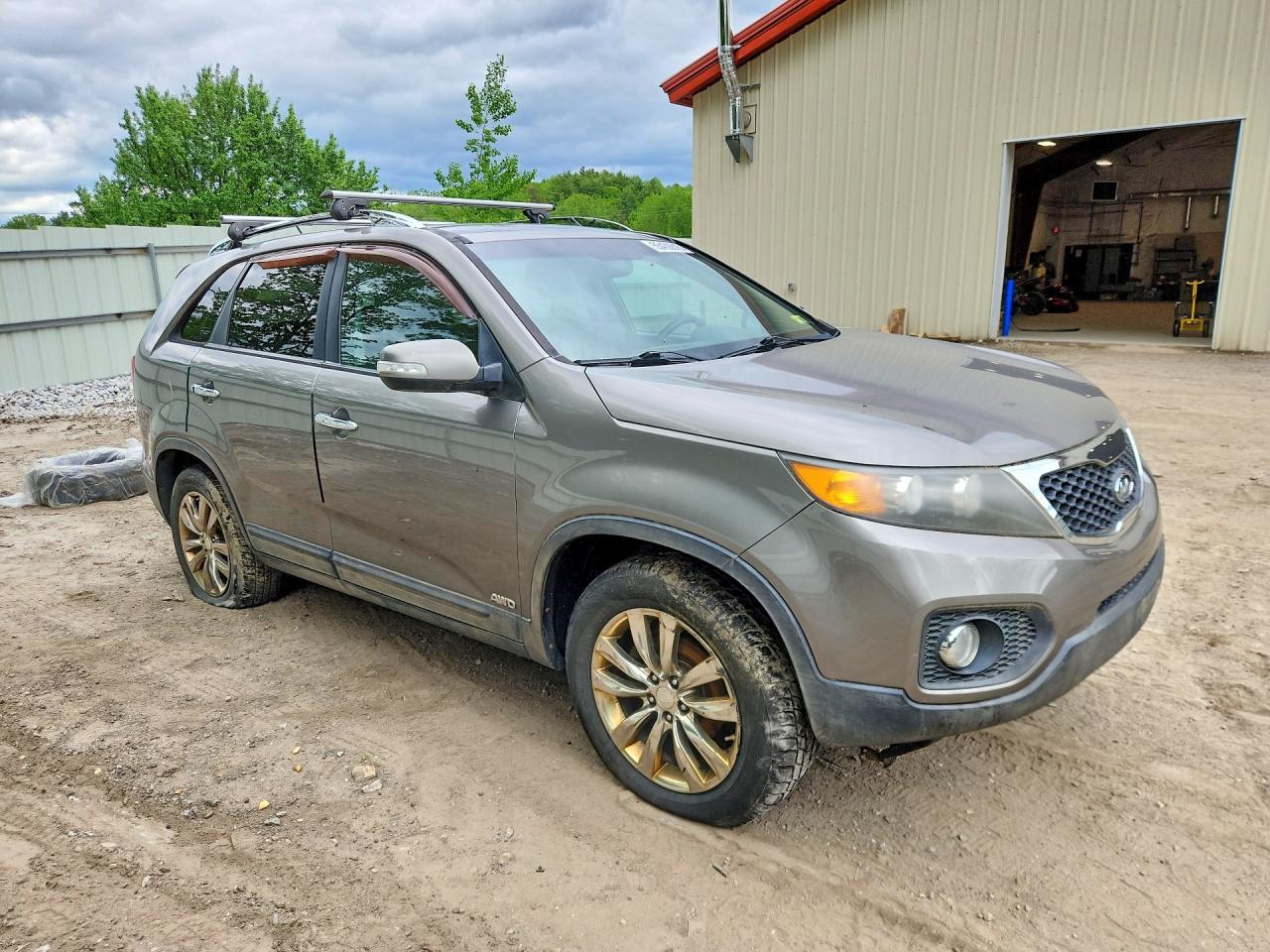 2011 KIA SORENTO