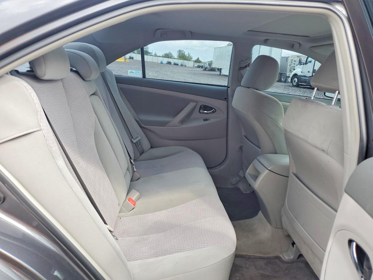 2011 TOYOTA CAMRY