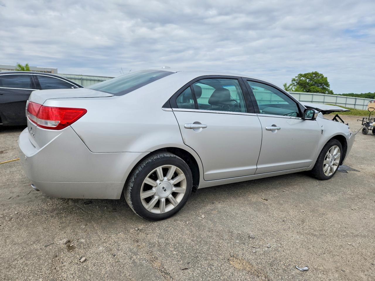 2011 LINCOLN MKZ