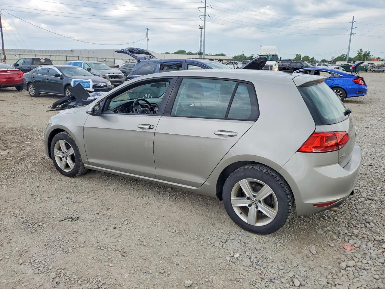 2015 VOLKSWAGEN GOLF