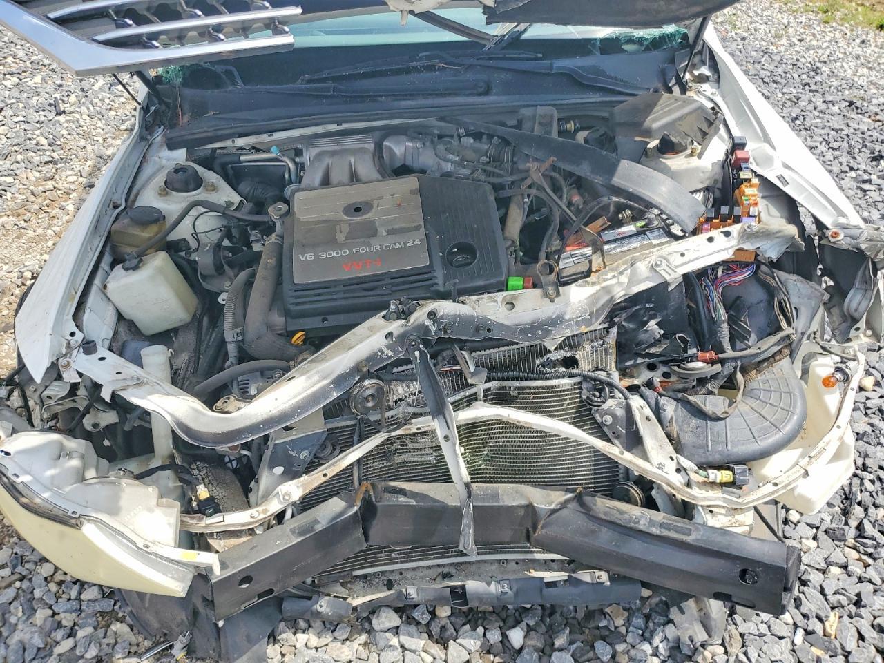 2004 TOYOTA Avalon