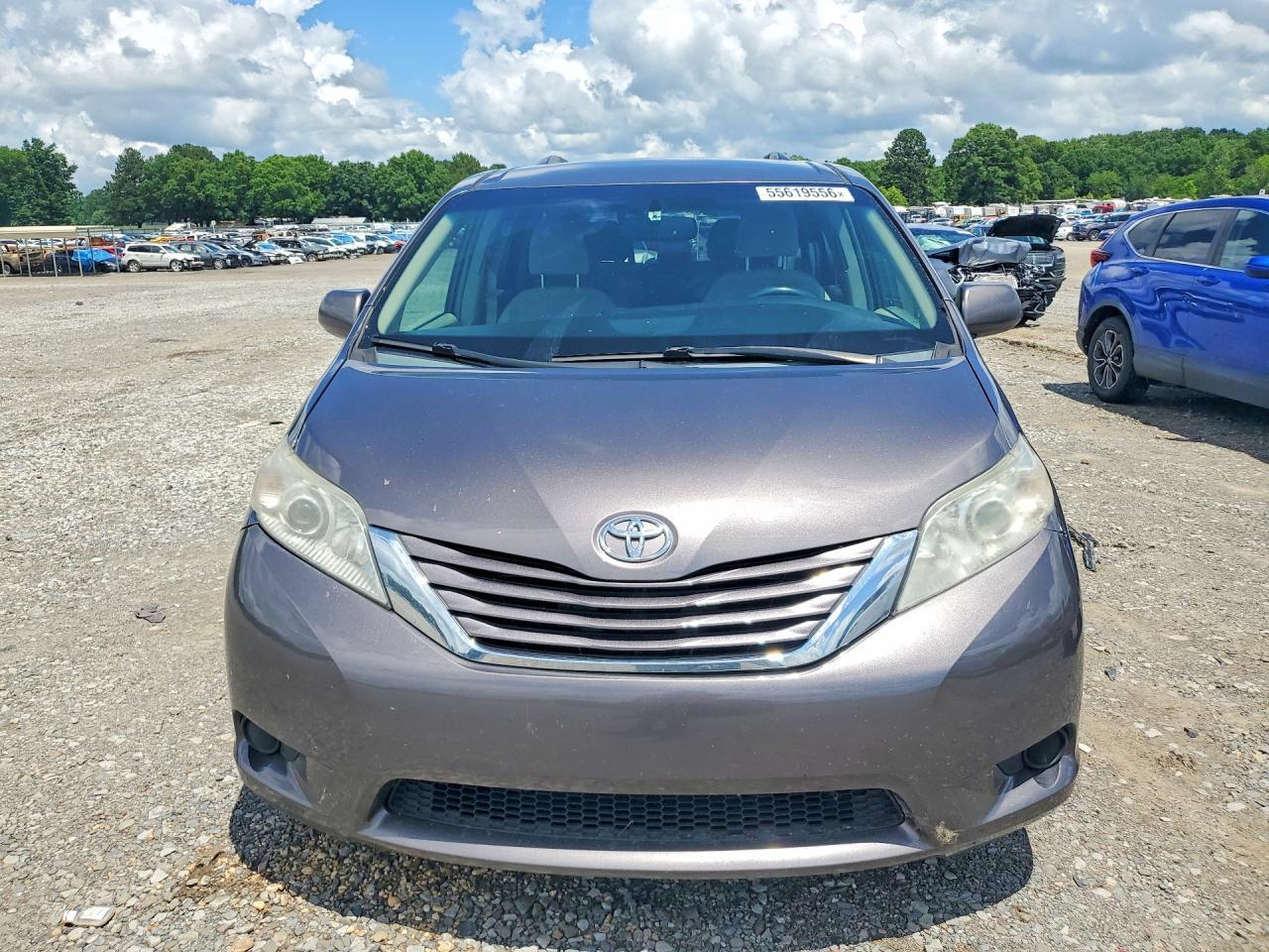 2015 TOYOTA SIENNA